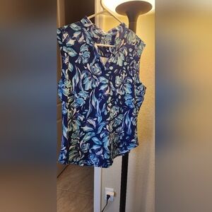 Coral Bay Golf blue multi colored sleeveless top